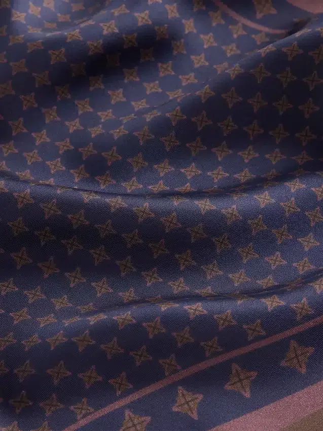 %100 İpek Büyük Boy Üçgen Bandana Atkı