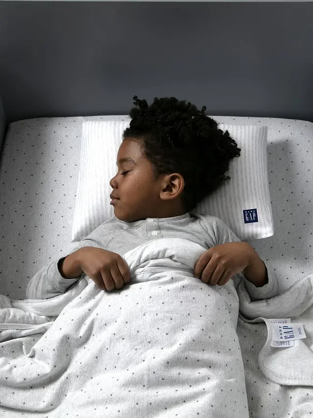 2 Soğutma Kılıflı babyGap Yürümeye Başlayan Çocuk Yastığı