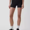 4" GapFit Pürüzsüz Bisiklet Şortu