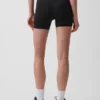 4" GapFit Pürüzsüz Bisiklet Şortu