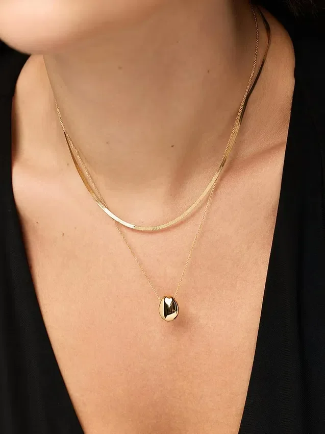 Ana Luisa Altın Mini Çakıl Taşı Kolye