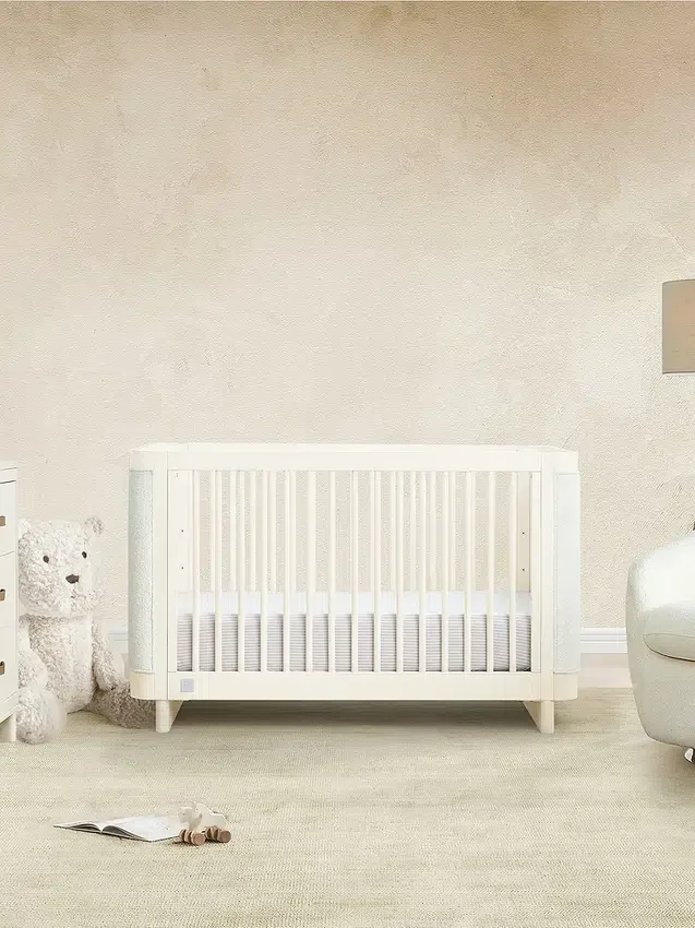 babyGap Callie 4'ü 1 Arada Döşemeli Bebek Yatağı