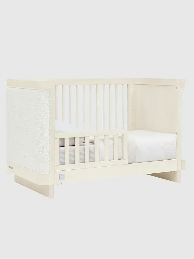 babyGap Callie 4'ü 1 Arada Döşemeli Bebek Yatağı