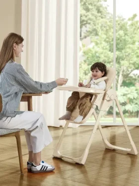 babyGap Classic 3’ü 1 Arada Dönüştürülebilir Mama Sandalyesi