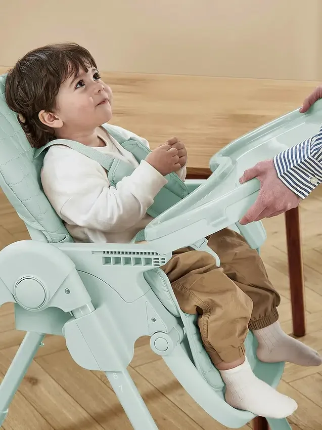 babyGap Classic 3'ü 1 Arada Dönüştürülebilir Mama Sandalyesi