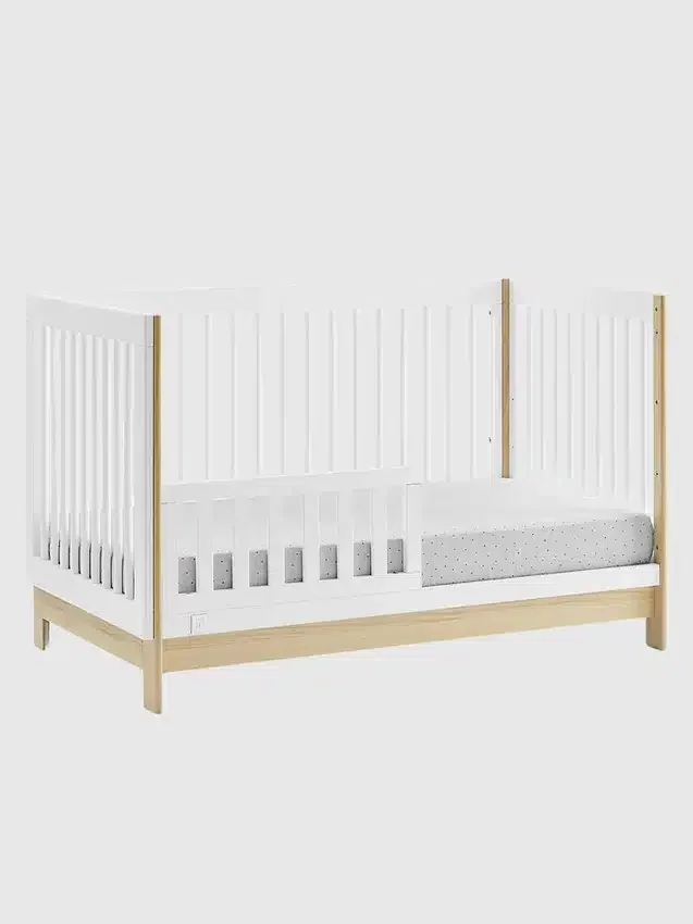 babyGap Tate Dönüştürülebilir Bebek Yatağı