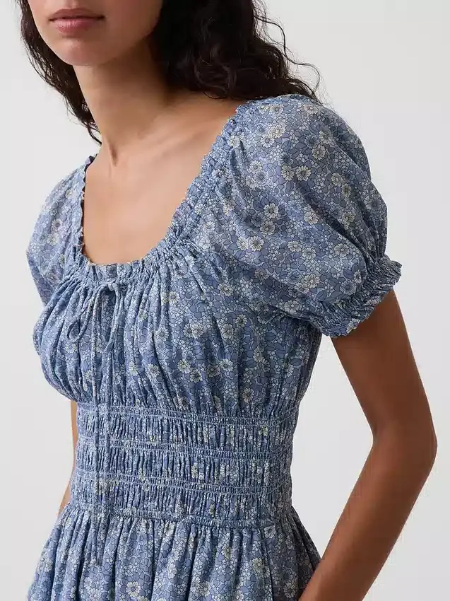 Bel Kısmında Smoklu Mini Elbise