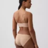 Dikişsiz Nervürlü Üçgen Bralette