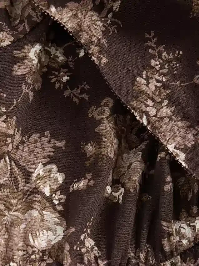 Fırfırlı Yakalı V Yaka Üst Giyim