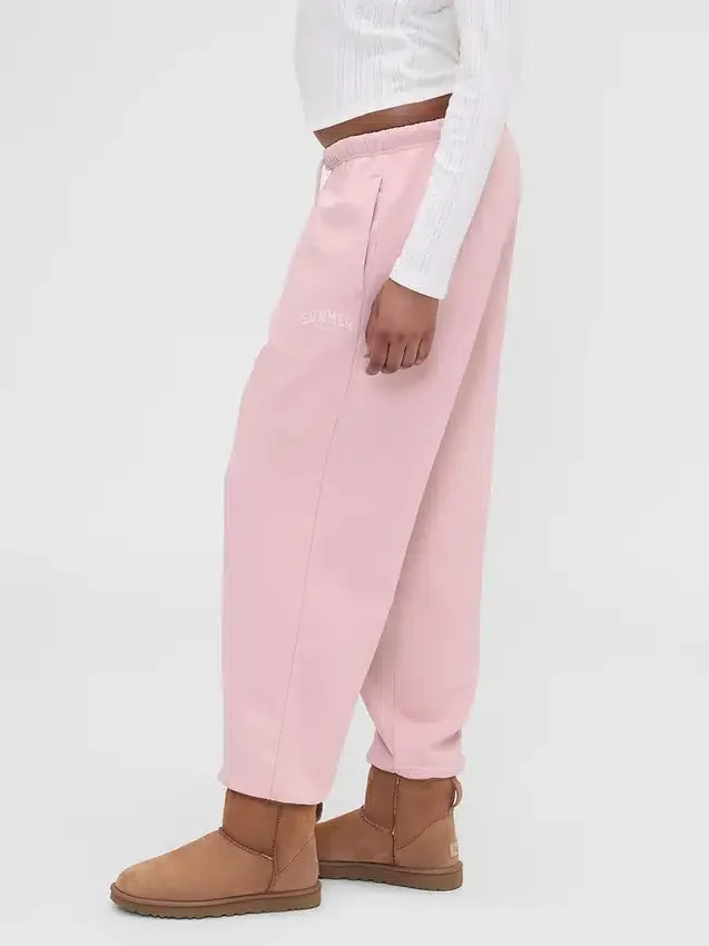 GAP × Summer Fridays Ağır Dokuma Rahat Logo Jogger Pantolon