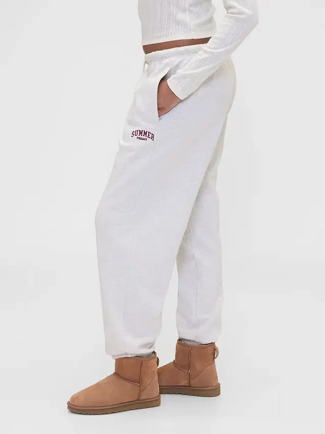GAP × Summer Fridays Ağır Dokuma Rahat Logo Jogger Pantolon