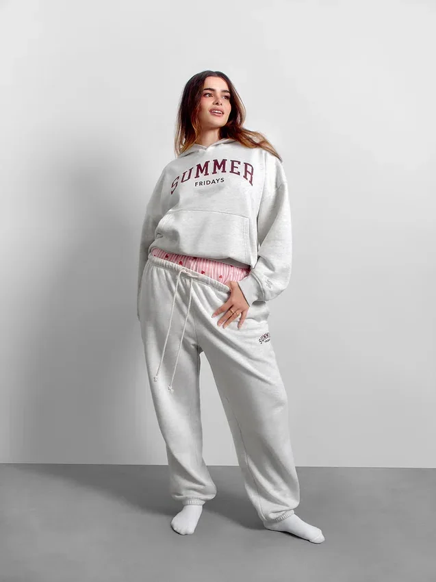 GAP × Summer Fridays Ağır Dokuma Rahat Logo Jogger Pantolon