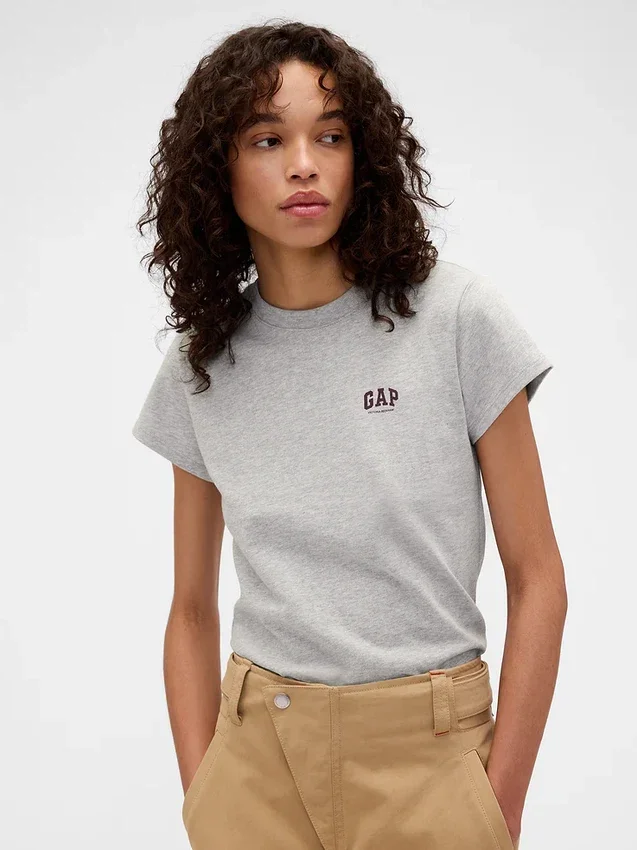 Gap × Victoria Beckham Organik Pamuklu Logolu Tişört
