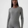 GapFit Pürüzsüz Jersey Tişört