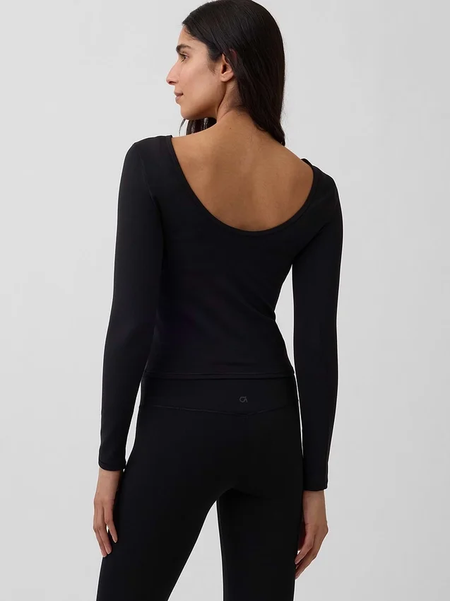 GapFit Pürüzsüz Kayık Yaka Tişört