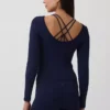 GapFit Pürüzsüz Kayık Yaka Tişört