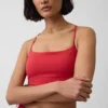 GapFit Pürüzsüz Racerback Spor Sütyeni