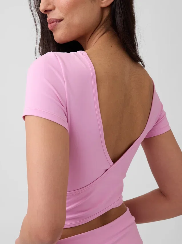GapFit Smooth Çift Taraflı Sarma Kısa Üst