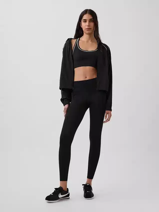 GapFit Smooth Orta Etkili Racerback Spor Sütyeni