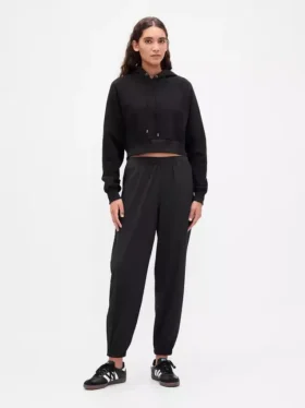 GapFit Tech Yüksek Bel Fermuarlı Paça Jogger Pantolon