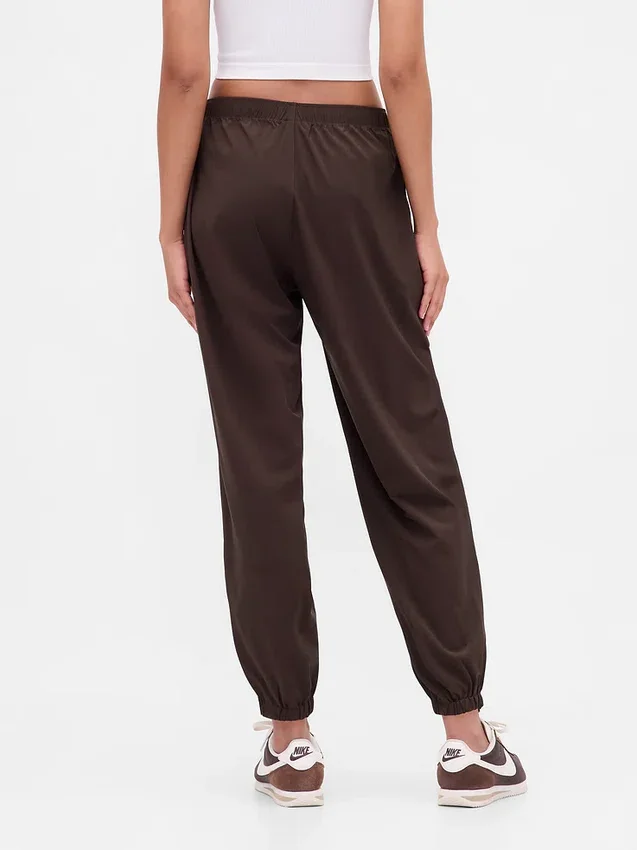 GapFit Tech Yüksek Bel Fermuarlı Paça Jogger Pantolon