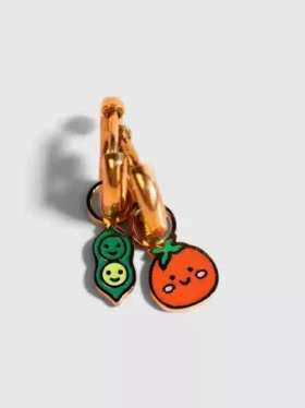 Huggie Küpeler için Delikli Bezelye Kabuğu / Domates Charms
