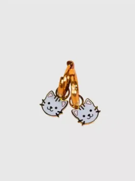 Huggie Küpeler için Delikli Kedi Charms’ları