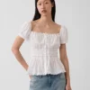 Kare Yaka Dantel Süslemeli Peplum Bluz