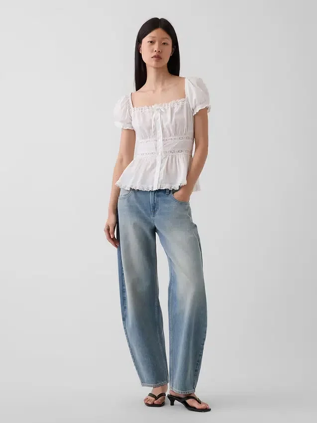Kare Yaka Dantel Süslemeli Peplum Bluz