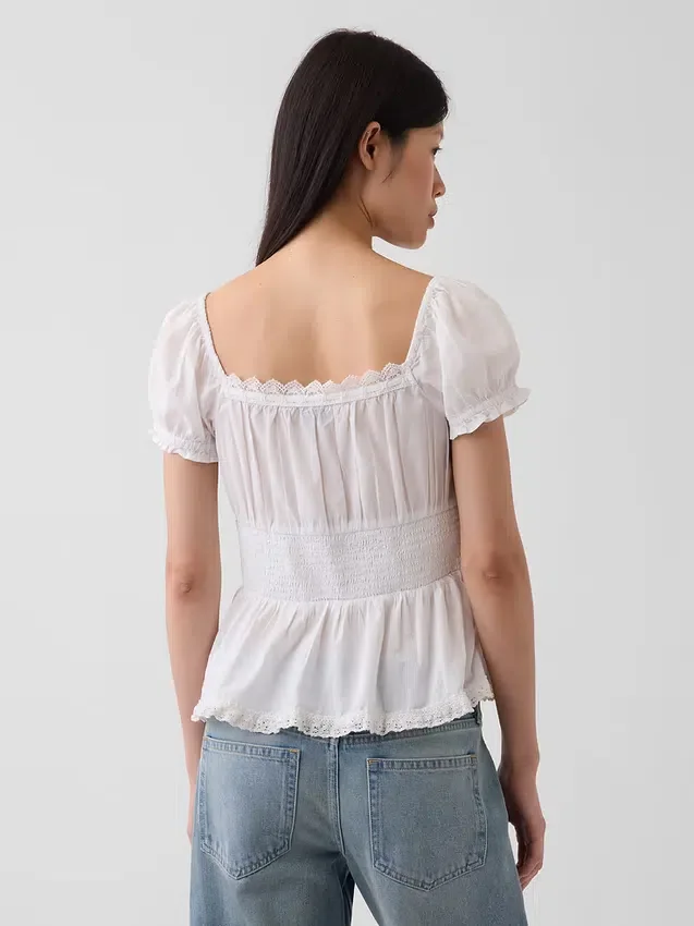 Kare Yaka Dantel Süslemeli Peplum Bluz