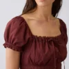Kare Yaka Dantel Süslemeli Peplum Bluz