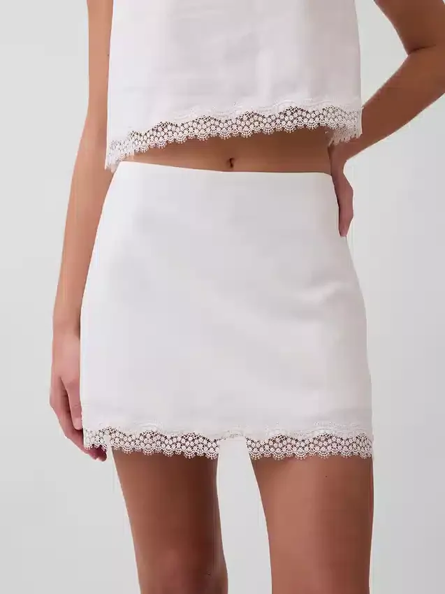 Keten Karışımlı Dantel Süslemeli Mini Etek-Şort