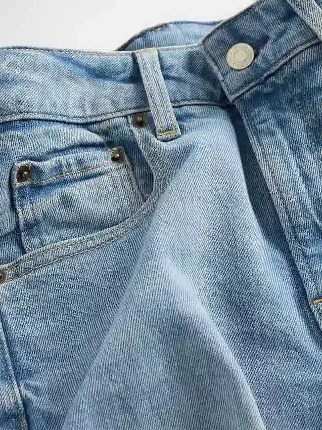 Kıvrımlı, Yüksek Adımlı, Geniş Paçalı Ayak Bileği Boyu Jean