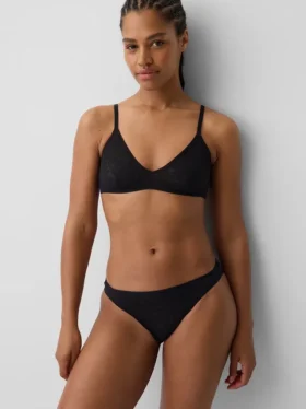 Madesoft Dantelli Derin Yaka Bralette
