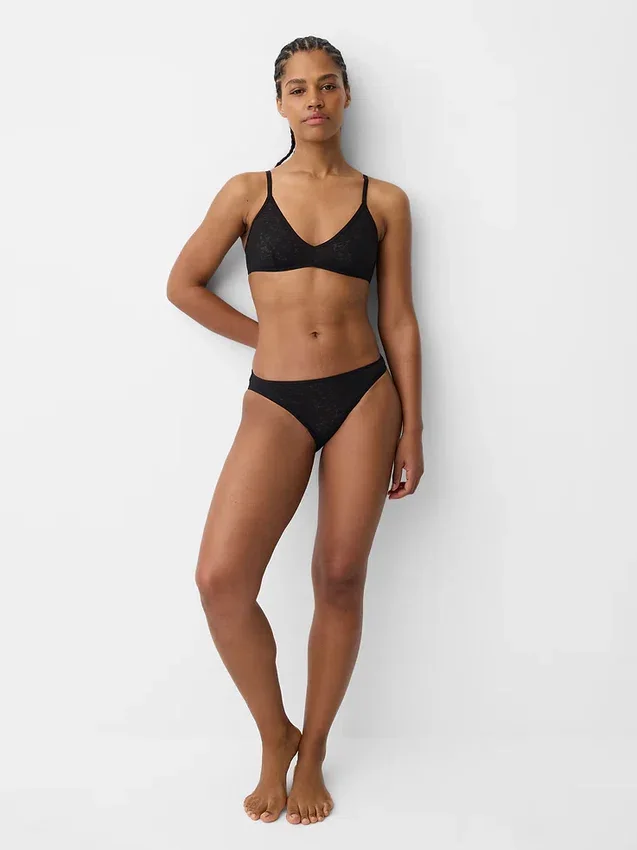 Madesoft Dantelli Derin Yaka Bralette