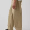 Modern Bol Kesim Haki Pantolon