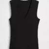 Modern V Yaka Tank Top