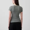 Modern Yuvarlak Yaka Tişört