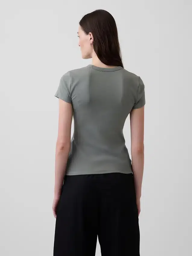 Modern Yuvarlak Yaka Tişört