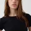 Modern Yuvarlak Yaka Tişört