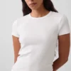 Modern Yuvarlak Yaka Tişört