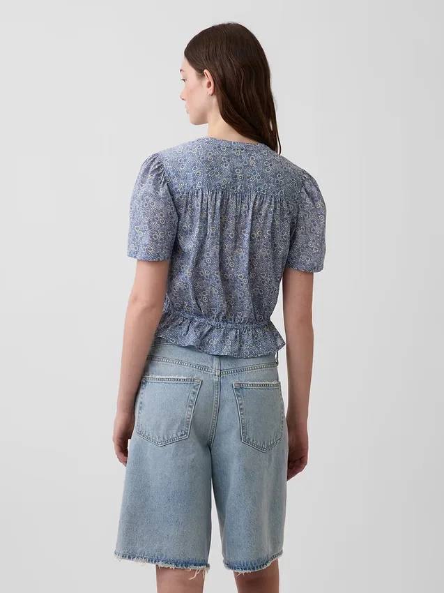 Önden Düğmeli Kısa Peplum Üst Giyim