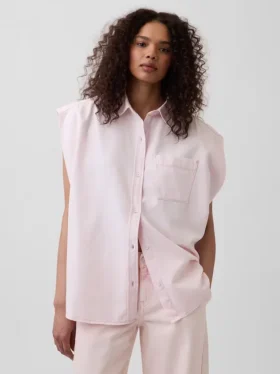 Nicole Benefield Portfolio imzalı GAP × Hfr Ultra Yumuşak Denim Geniş Omuzlu Gömlek