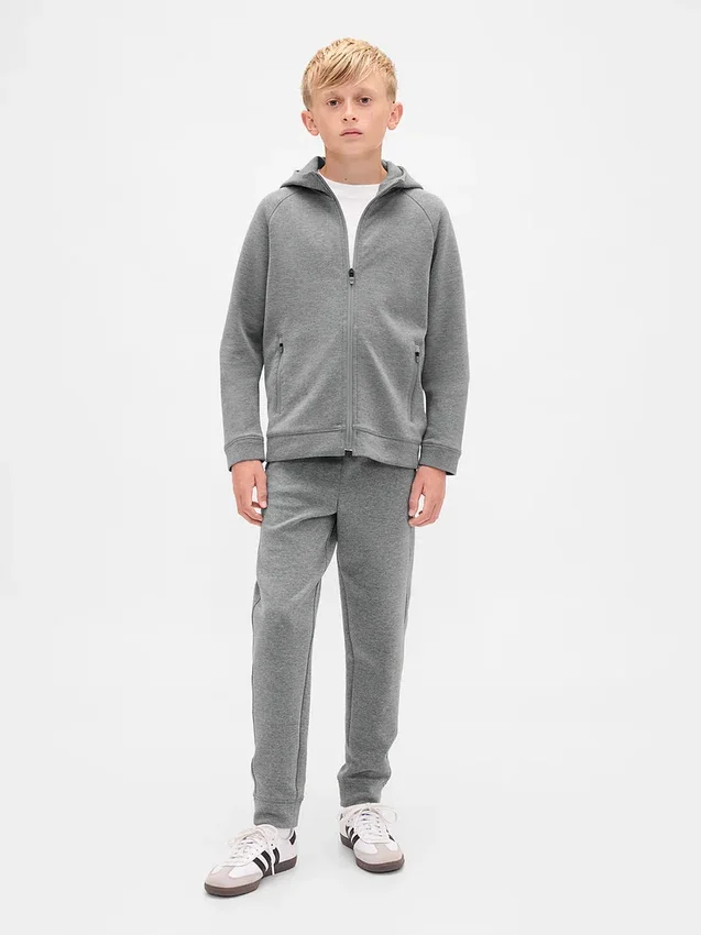 Çocuk GapFit Tech Hızlı Kuruyan Fermuarlı Kapüşonlu Sweatshirt