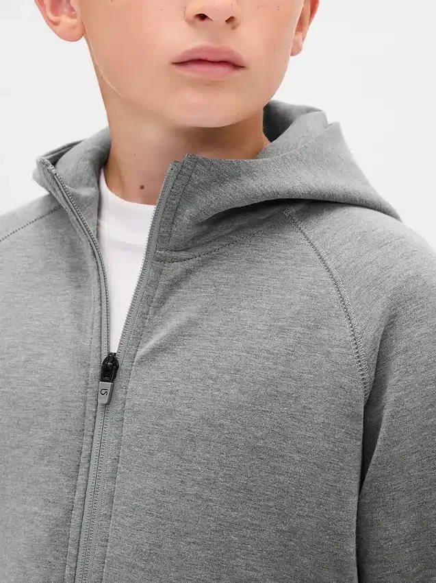 Çocuk GapFit Tech Hızlı Kuruyan Fermuarlı Kapüşonlu Sweatshirt