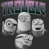 Çocuklar İçin Minions Trouble Grafik Tişört