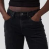 Orta Bel Gevşek Düz Kesim Jean'ler