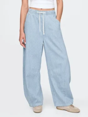 Orta Bel, Ultra Yumuşak Denim Çizgili Rahat At Nalı Kesim Jean’ler