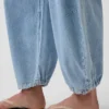 Orta Bel, Ultra Yumuşak Horseshoe Jean'ler