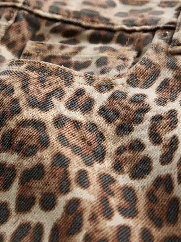 Orta Bel, Ultra Yumuşak Leopar Desenli Bol Kesim Jean